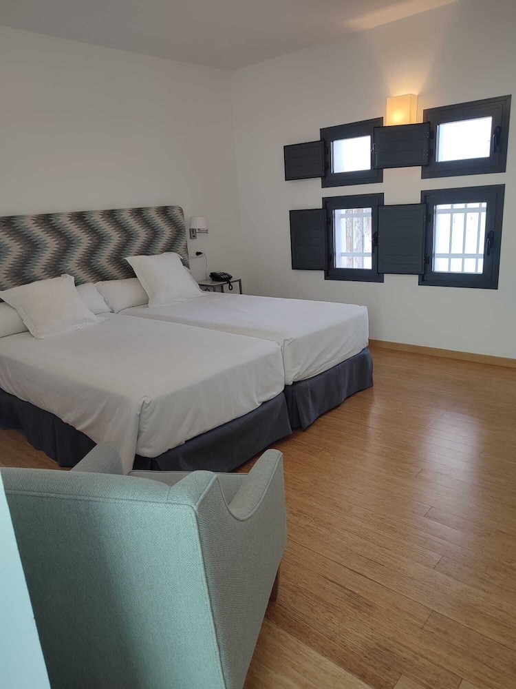 Hotel Simon 24/66
