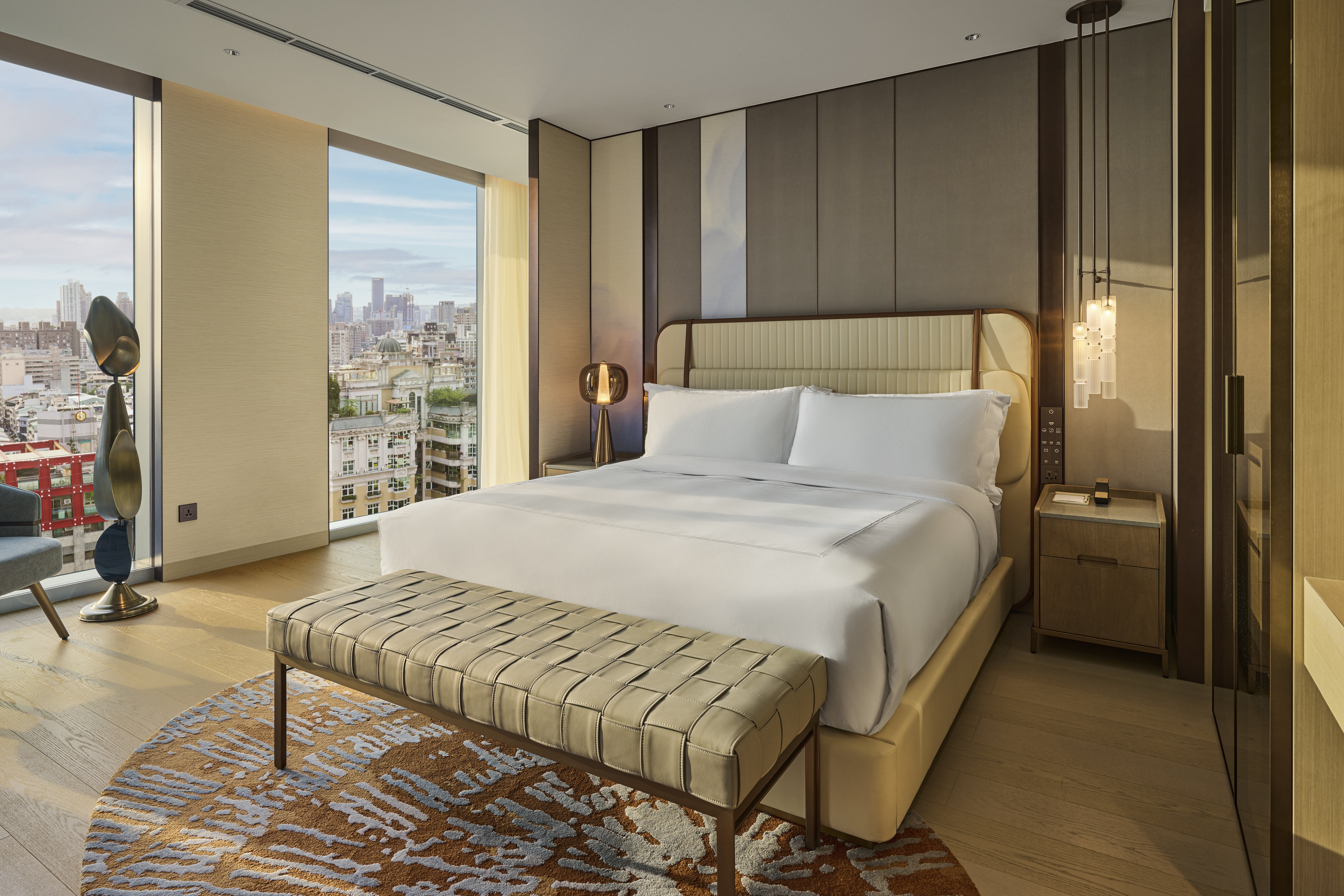 Premium, King Bed, Greenway View