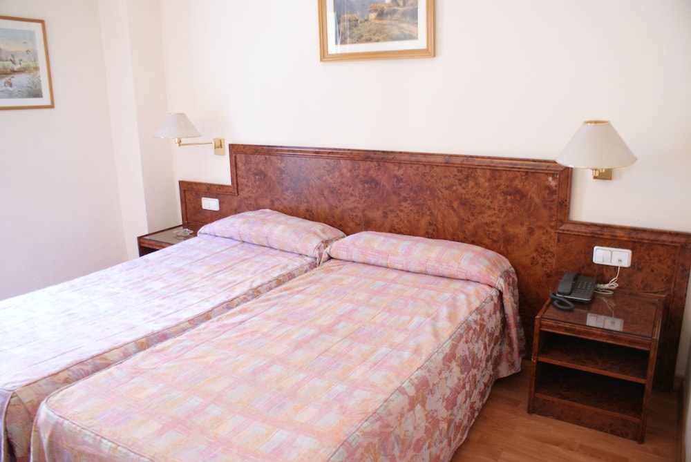Hotel Sant Jordi by Alegria 7/31