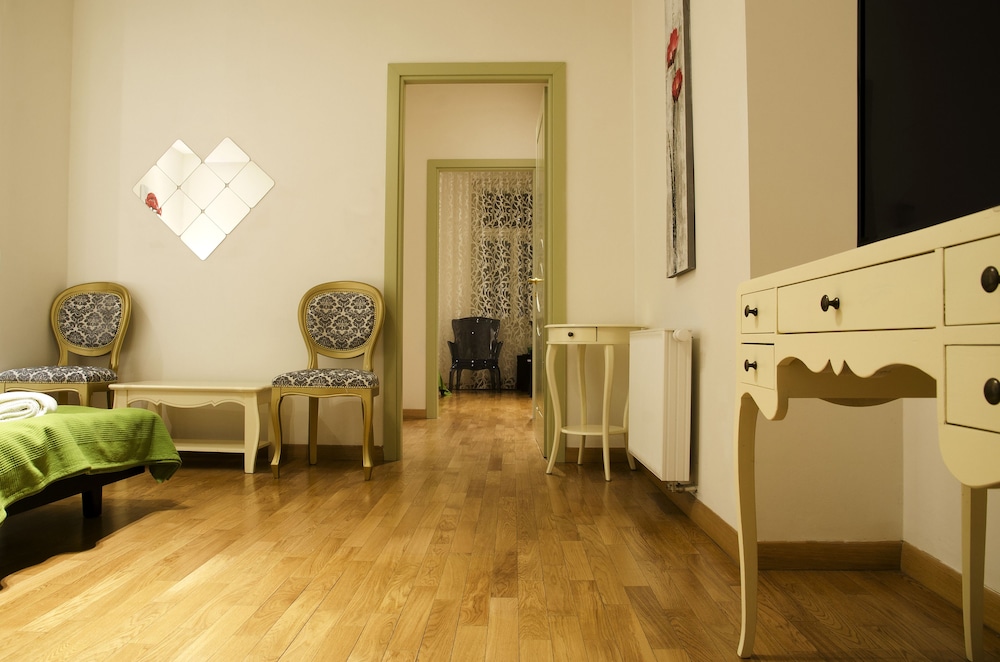 Dolce Vita Suites Hotel 31/48