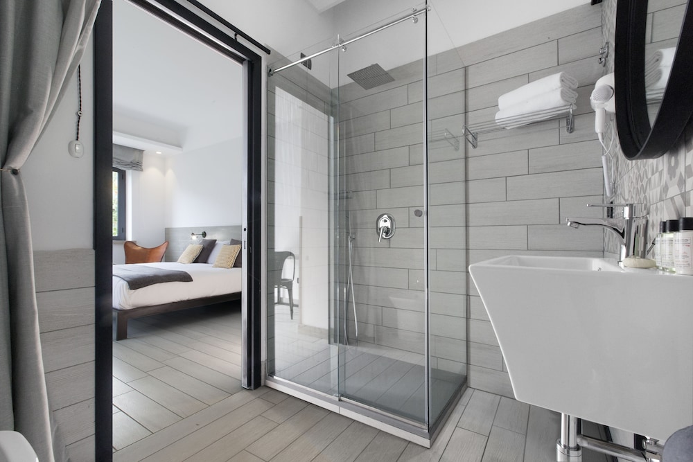 La Ferrovia Guest House 30/35