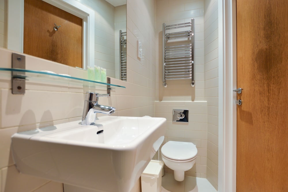 Princes Square Serviced Apartments 38/50