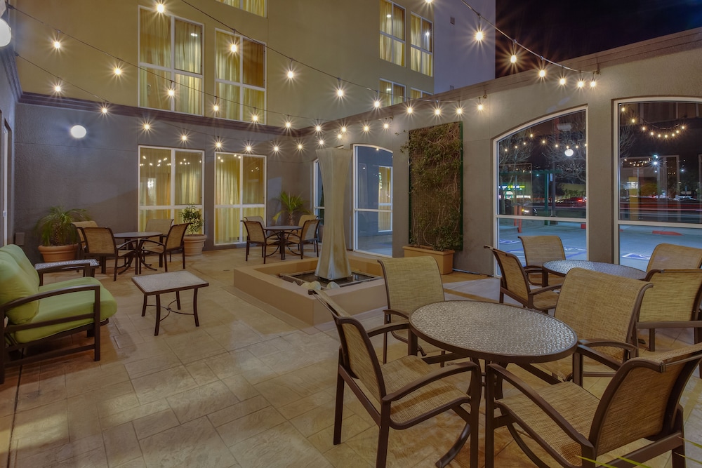 Fairfield Inn & Suites San Francisco Airport/Millbrae 29/34