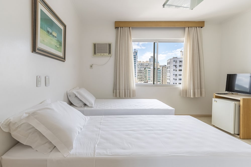 Hotel dos Acores 19/64