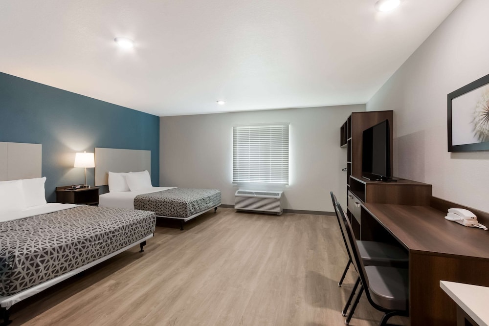 WoodSpring Suites Chandler Airport 5/17