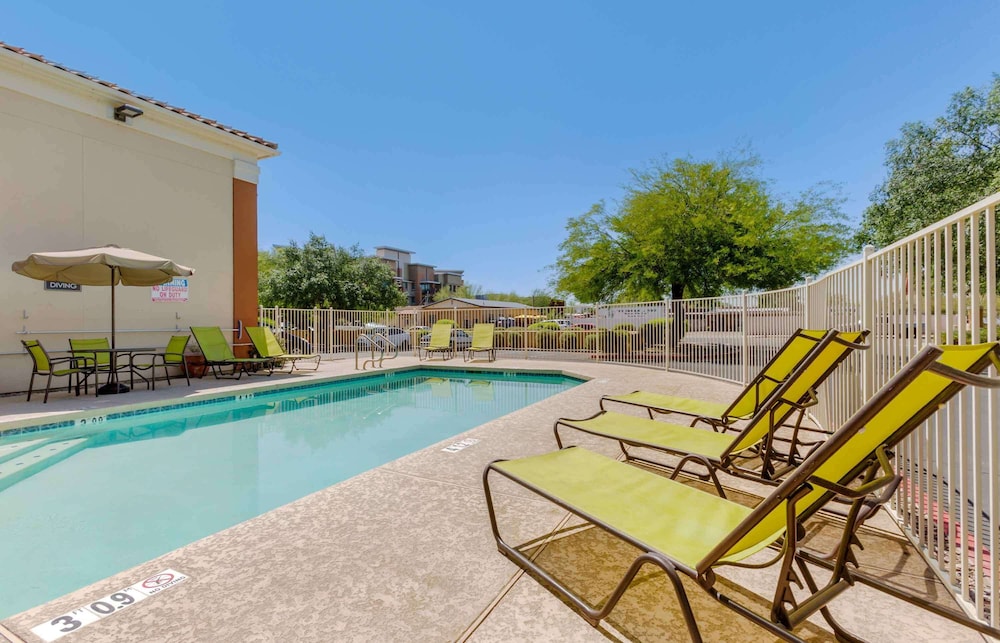 Extended Stay America Suites Phoenix Scottsdale Old Town 36/40