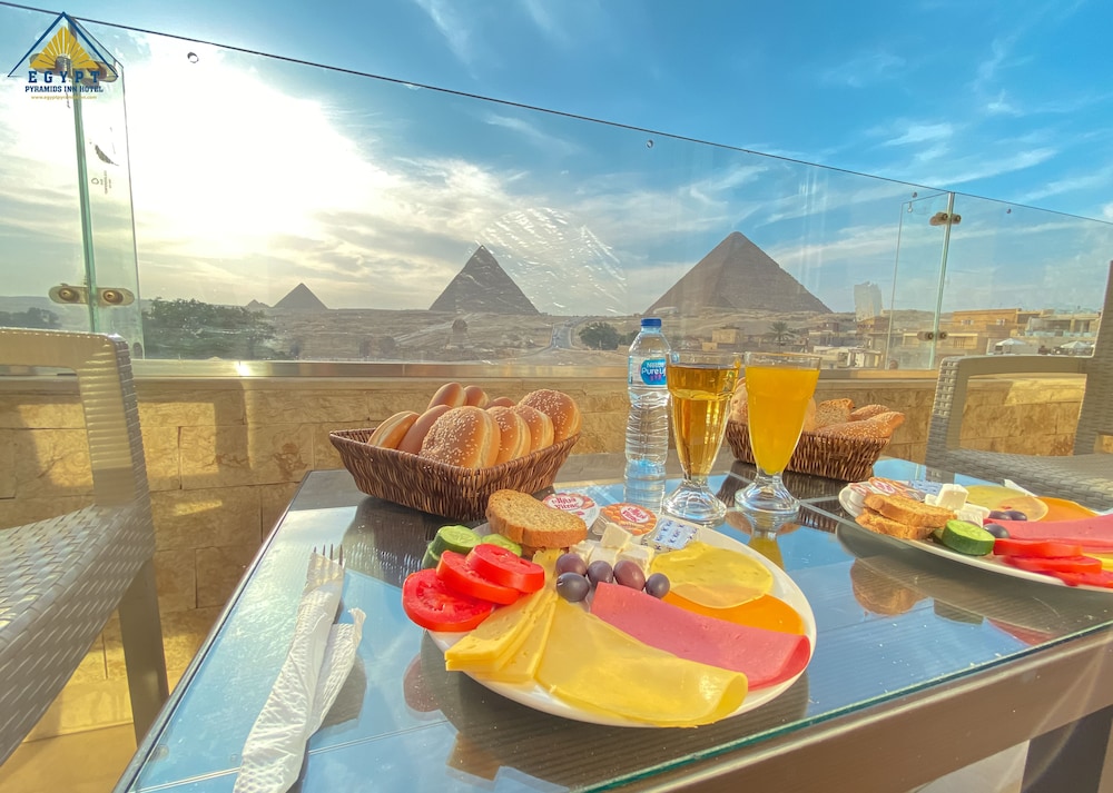 Egypt Pyramids Inn 34/50