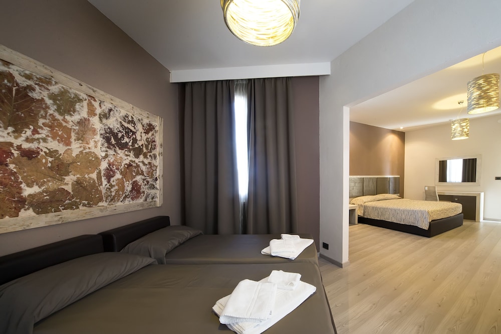 Hotel Tirreno Formerly Sea Club Tirreno 14/50