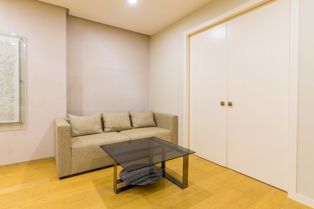 188 Serviced Suites & Shortstay Apartments 17/36