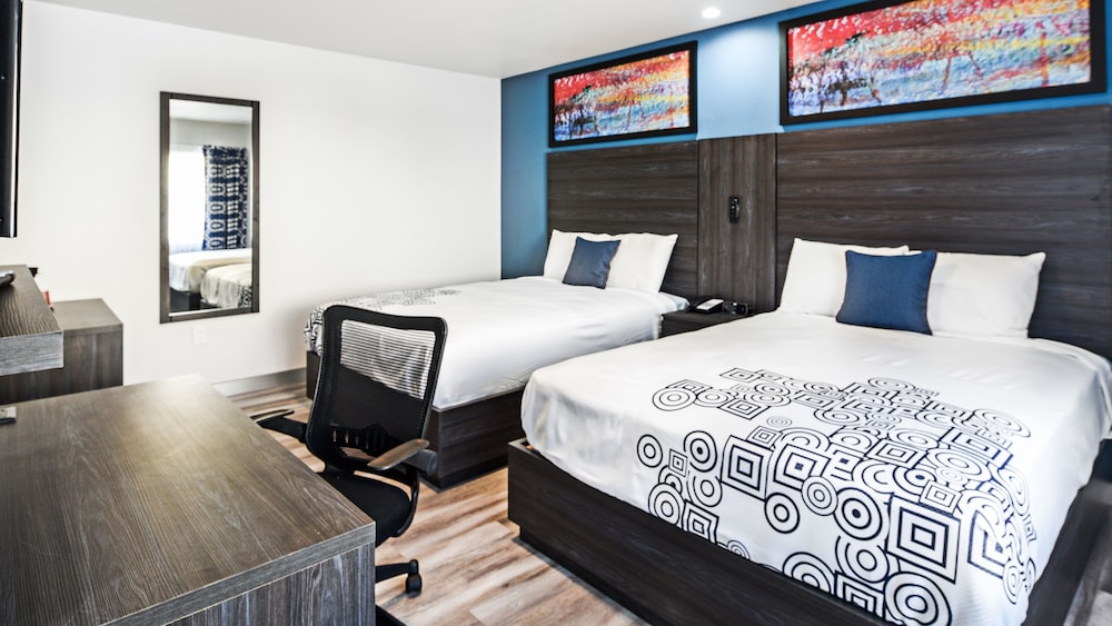 Parkside Inn Anaheim 5/17