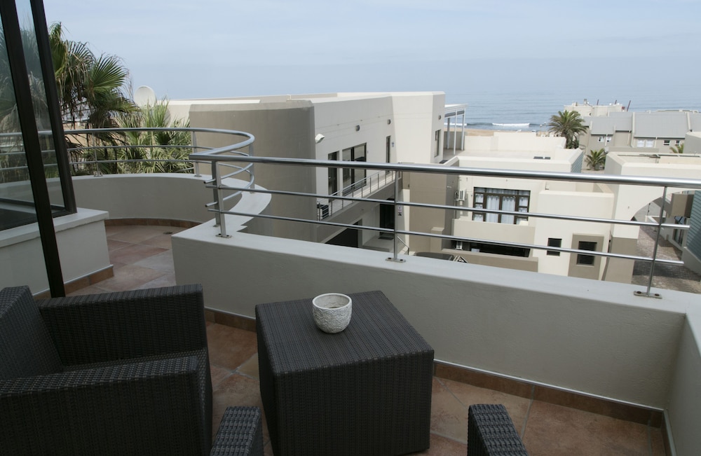 Atlantic Villa Boutique Guesthouse 60/71
