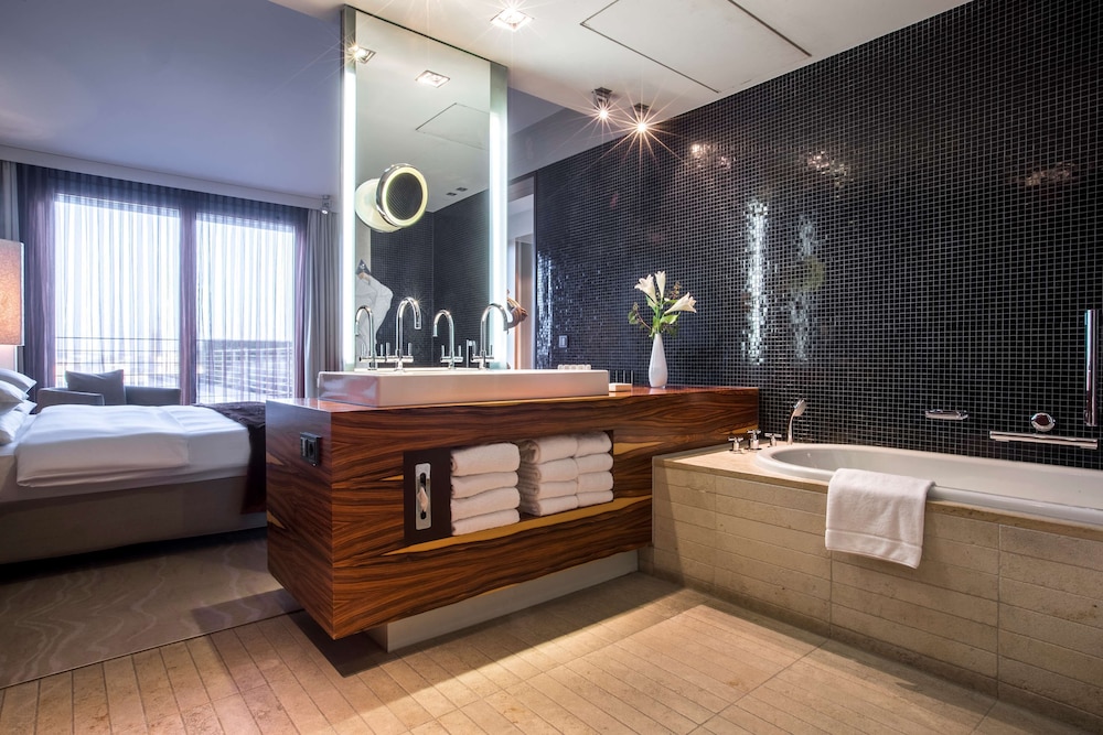 Radisson Blu Hotel Cologne 76/77