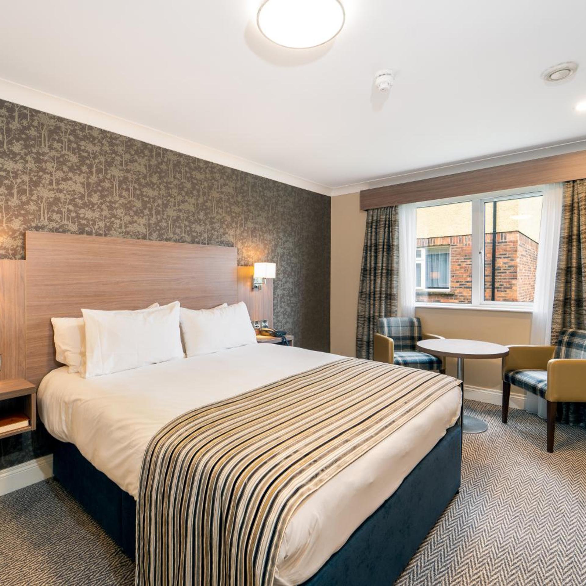 Plus, Deluxe, Double Bed