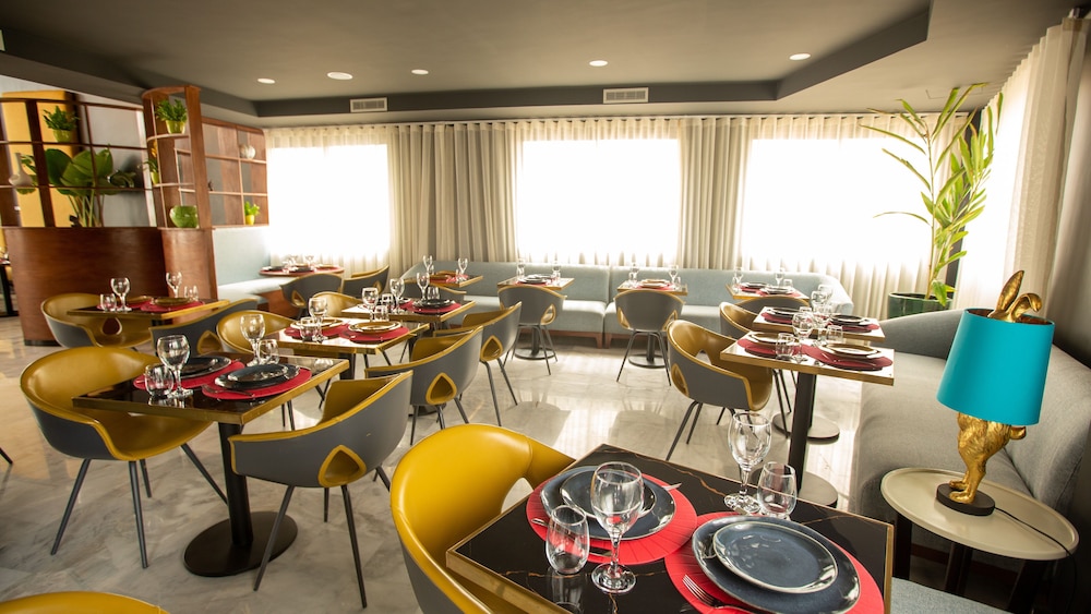 Fourteen hotel Ain Sebaa 20/25
