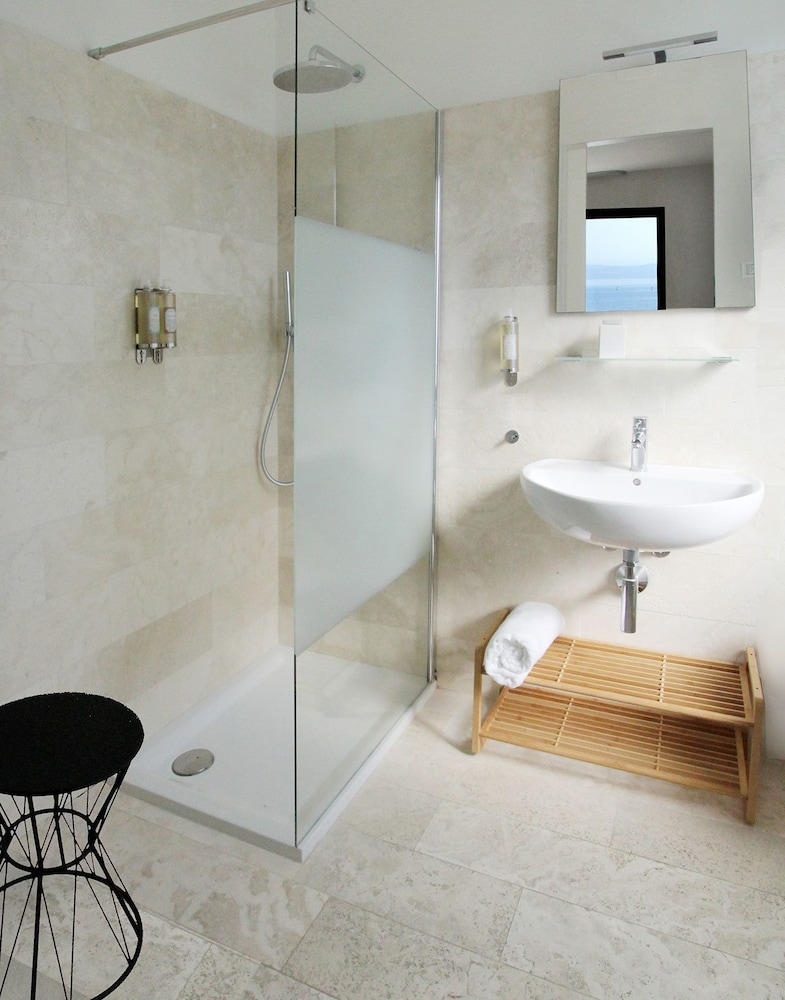 Aqva Boutique Hotel 27/28