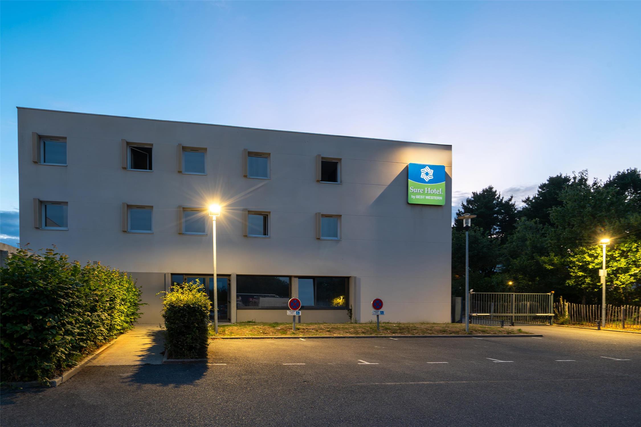 Sure Hotel by Best Western Guerande 2/28