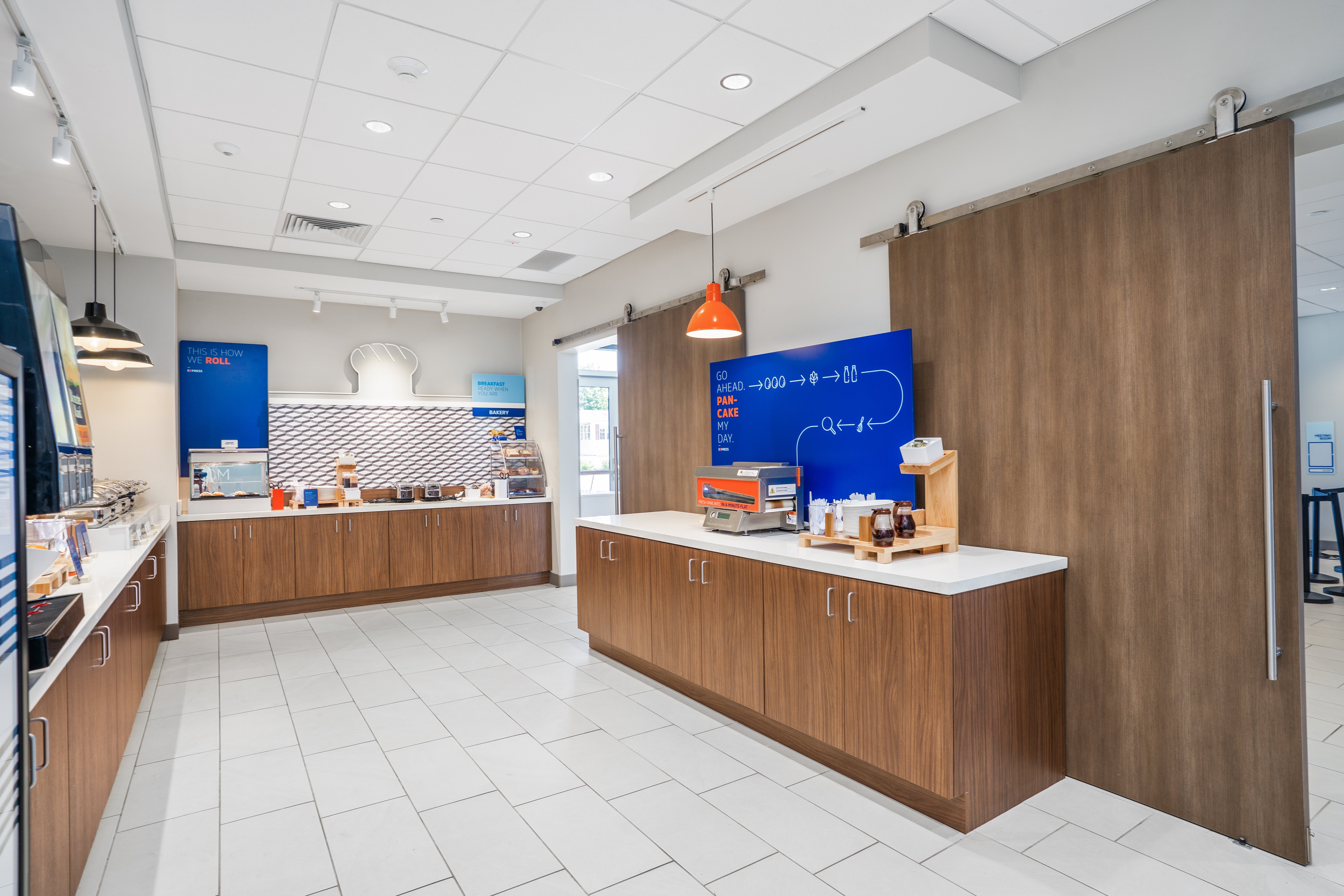 Holiday Inn Express & Suites Cedar Rapids NE - Marion, an IHG Hotel 7/31