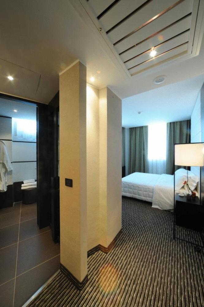 غرفة بسرير كينج، H2C HOTEL MILANOFIORI 9/10