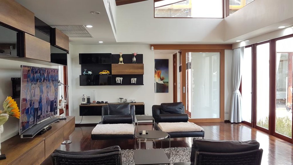 Pranaluxe Pool Villa Holiday Home 27/41
