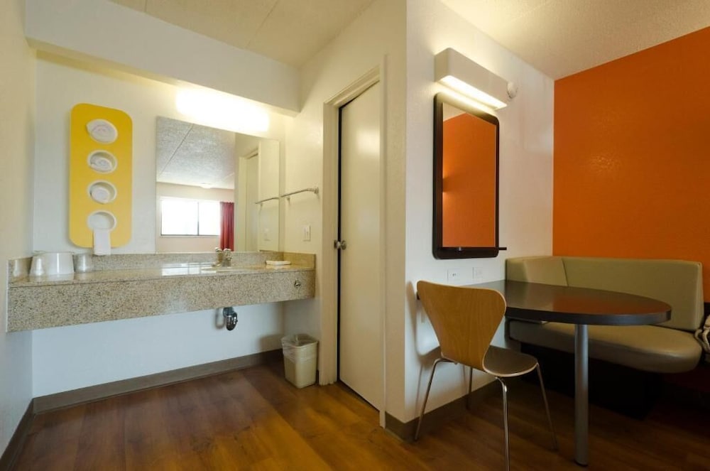Motel6 Gaithersburg, DC - Washington 33/34