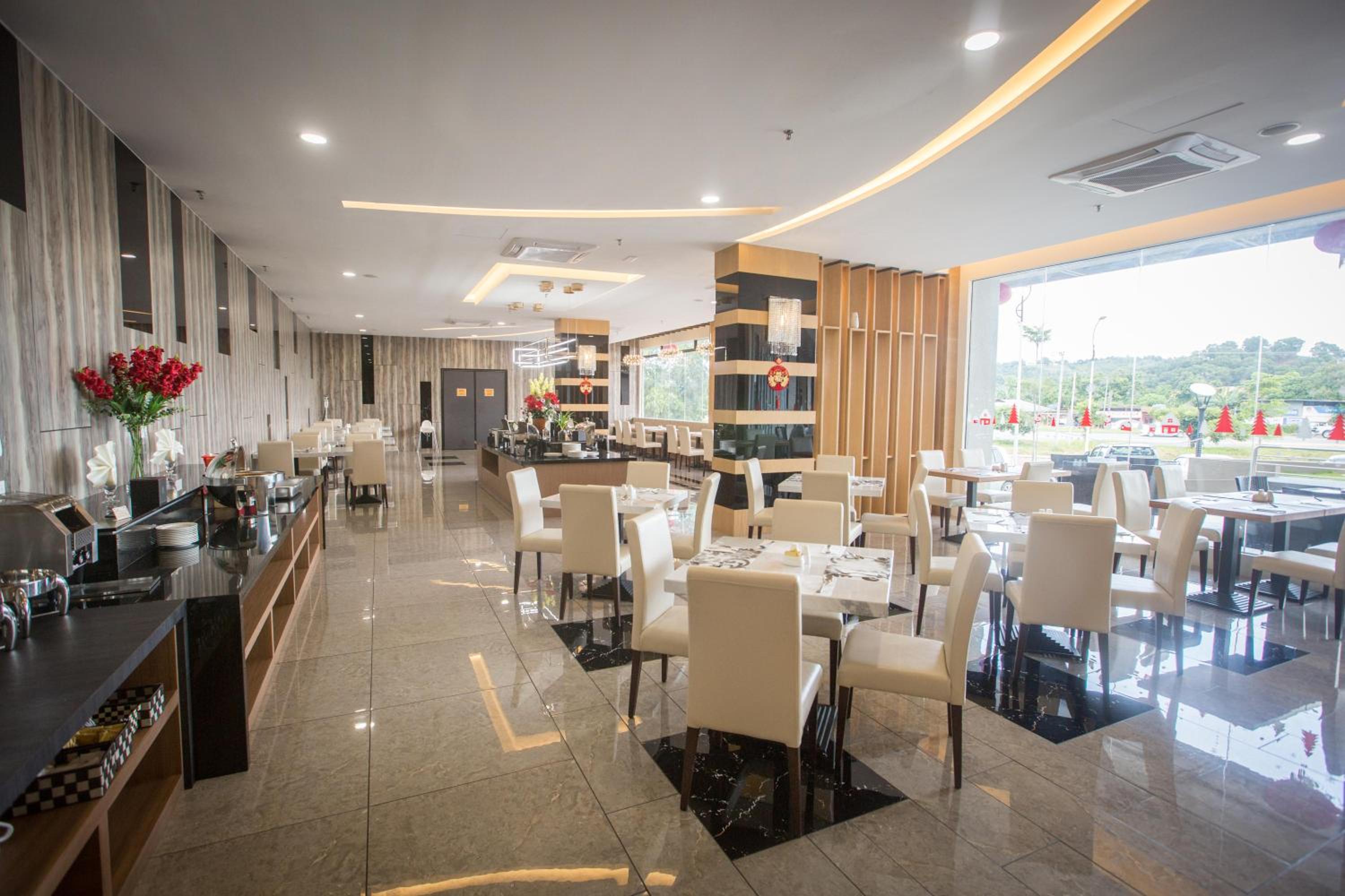 Lintas Platinum Hotel 47/59