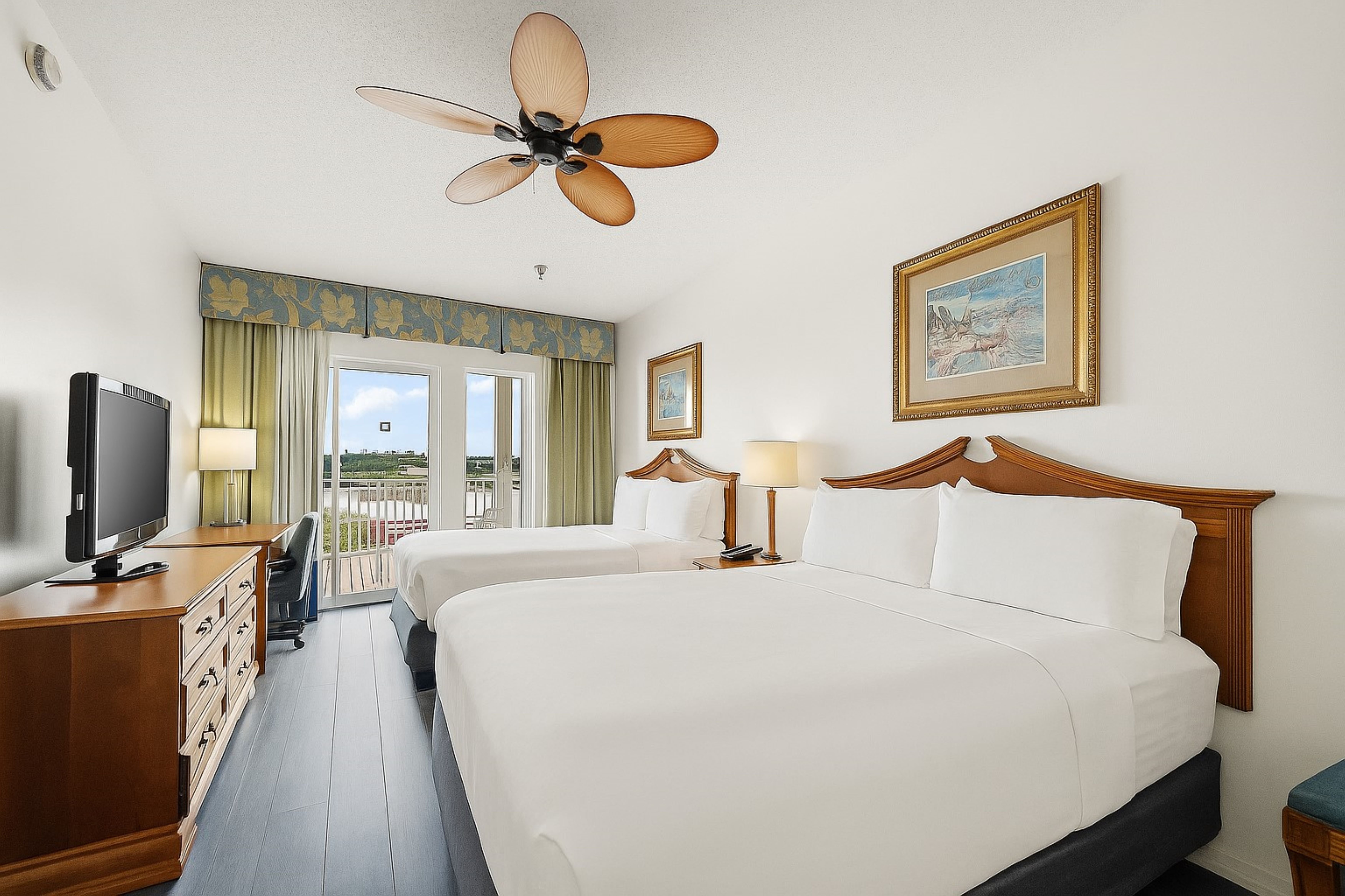 Suite, 2 Queen Beds, Sunset View