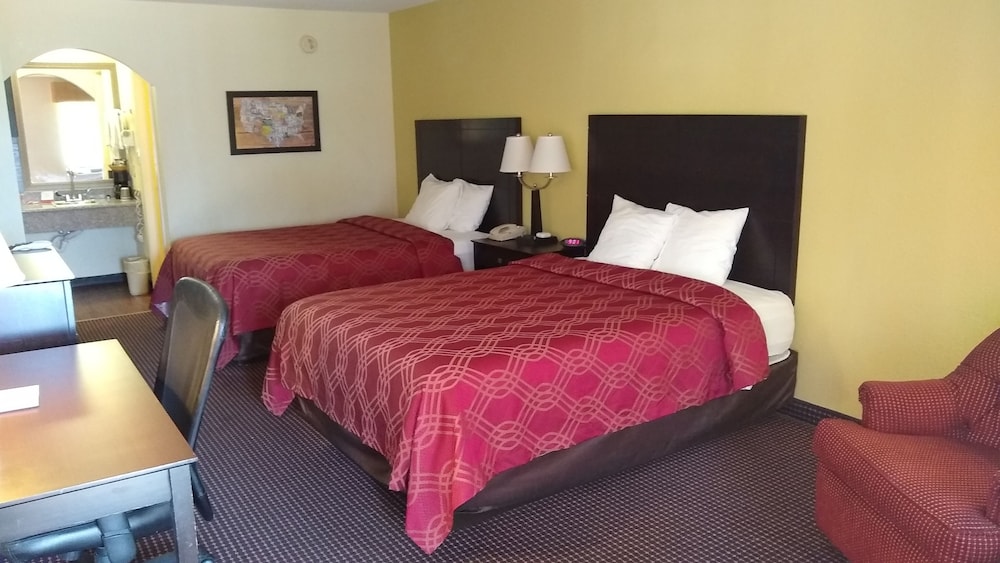 Econo Lodge Inn & Suites West - Energy Corridor 15/43