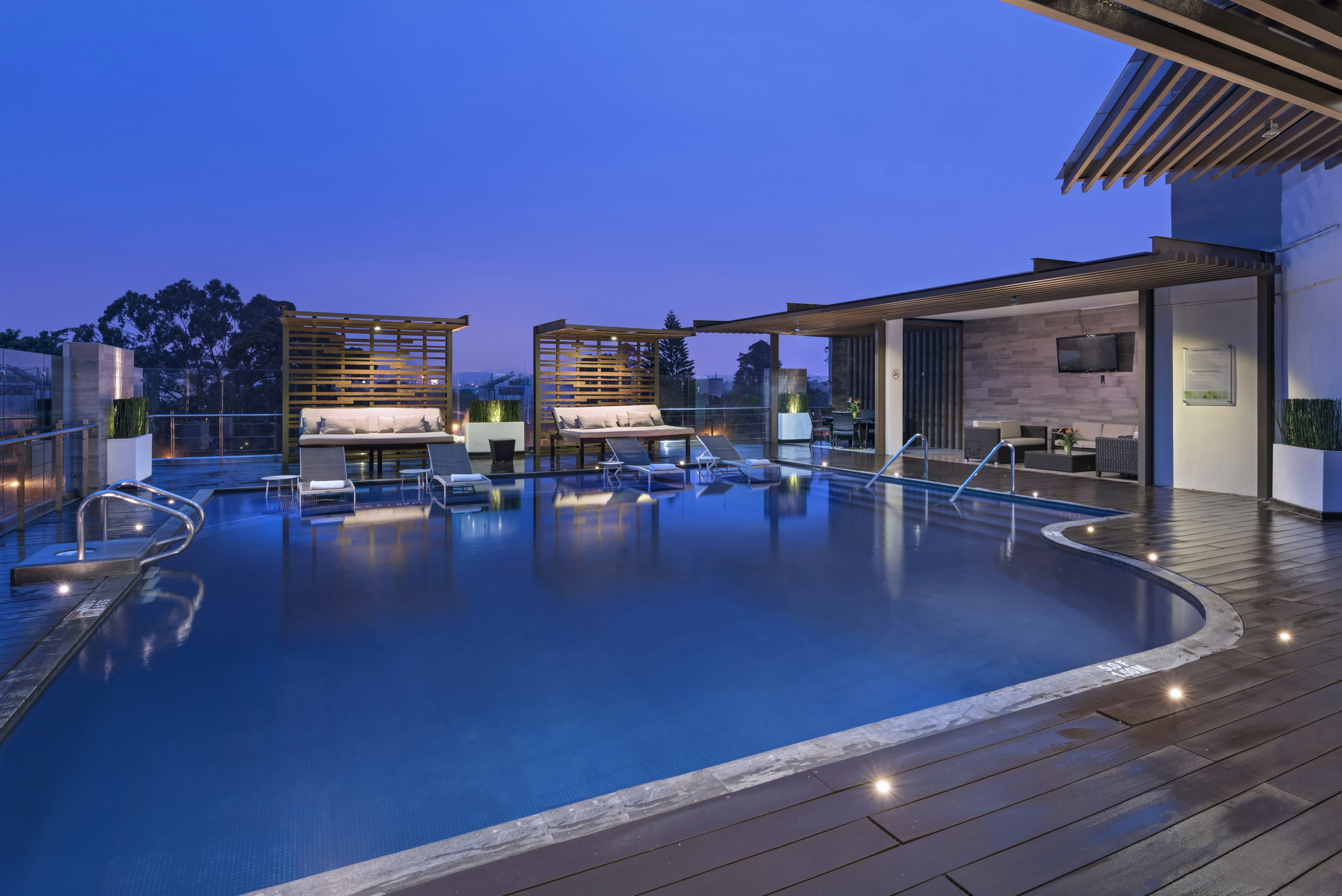 HOLIDAY INN GUATEMALA 46/78