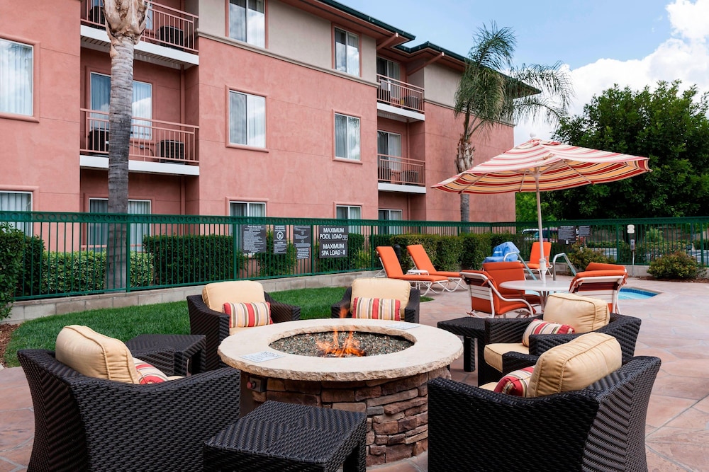 Residence Inn By Marriott Santa Clarita Valencia 41/61