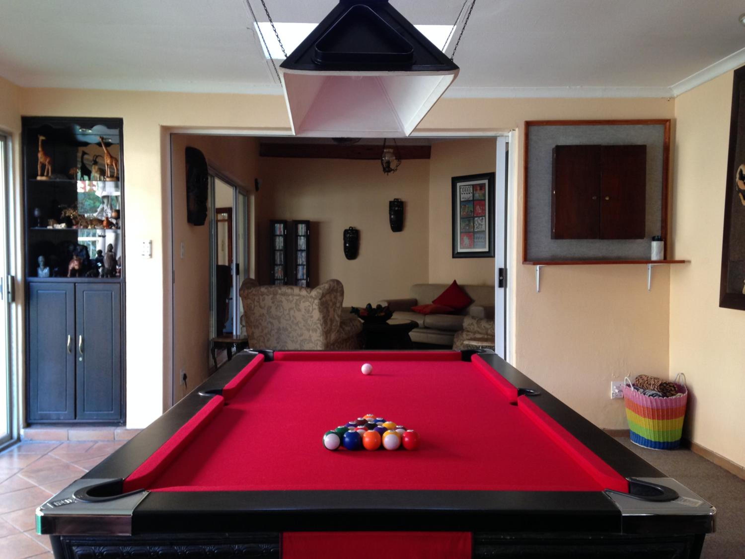 Ipe Tombe Guest Lodge 6/46