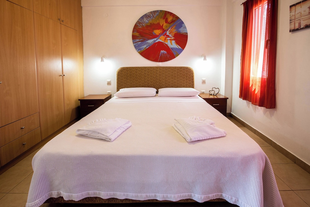 Romanos Beach Villas 10/49
