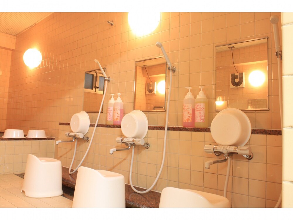 T K Hostel Kobe Sannomiya East 36/37