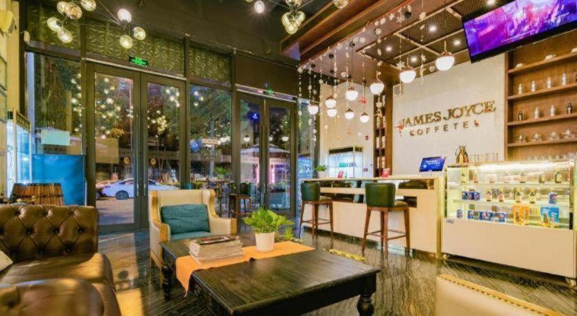 James Joyce Coffetel (Chengdu Century City Convention & Exhibition Center) 52/72