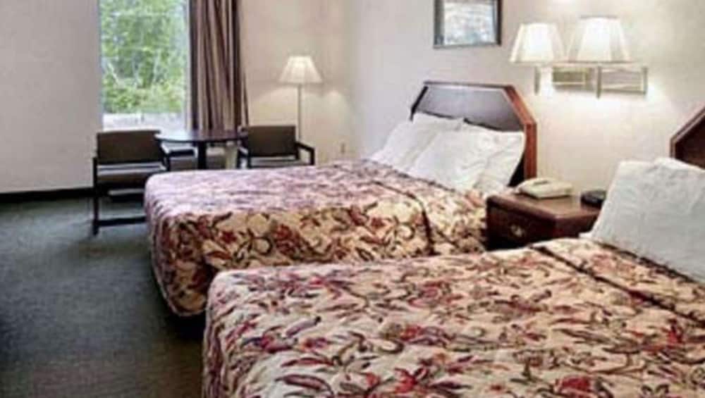 Gray Inn and Suites By Magnuson Worldwide 7/14