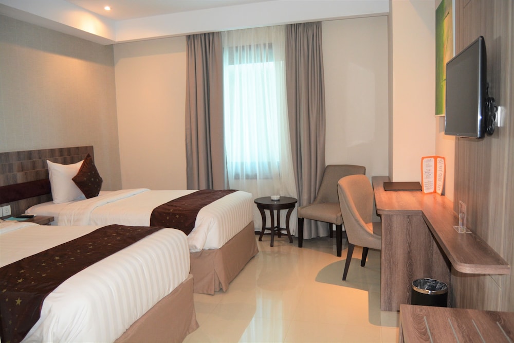 TARA HOTEL 22/46