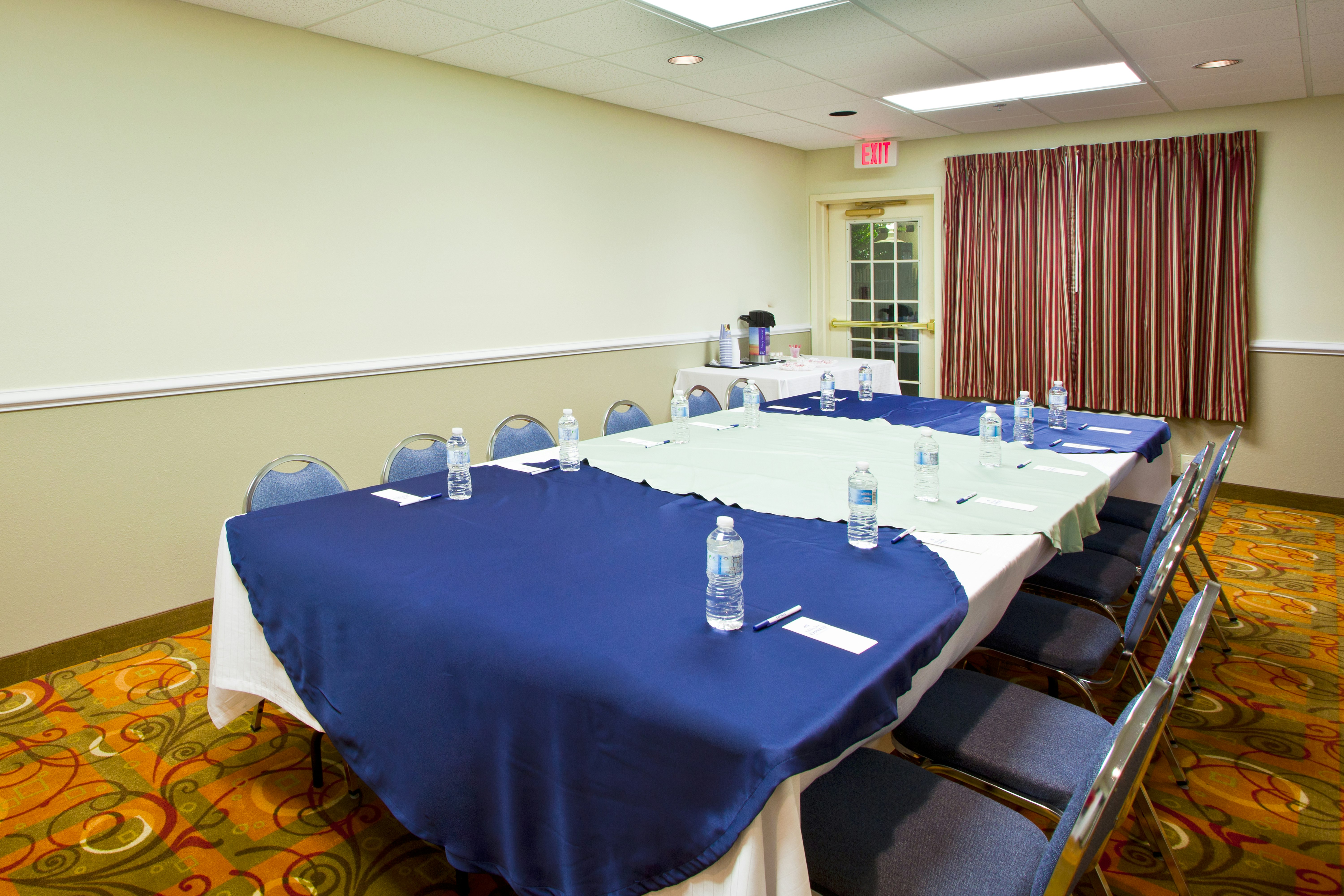 Holiday Inn Express Hotel Suites Live Oak 64/71