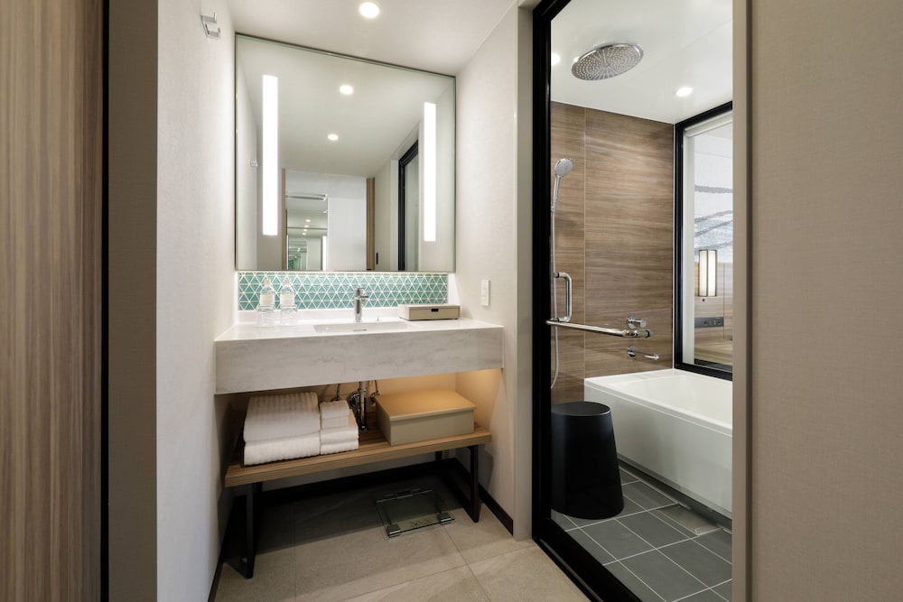 Courtyard By Marriott Osaka Honmachi 12/47