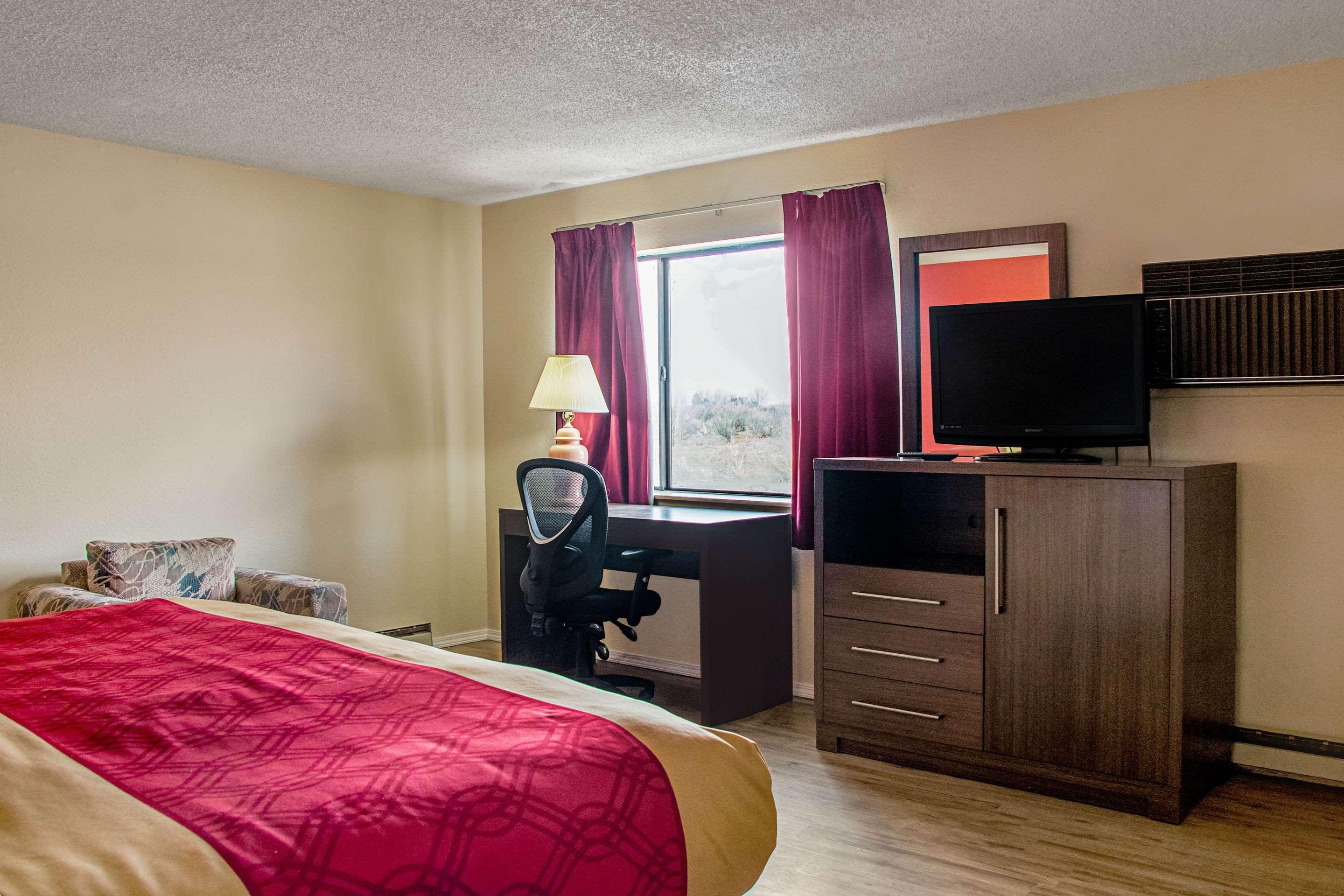 Room, Double Bed