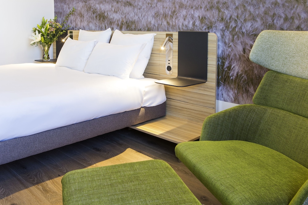 Novotel Sevilla 30/77