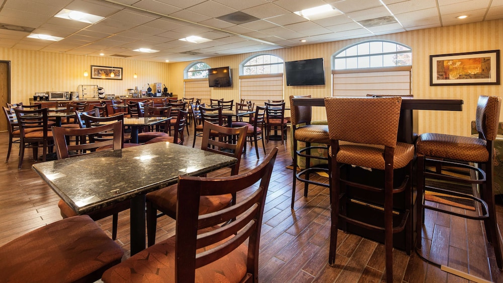 Best Western Plus Meridian 27/35