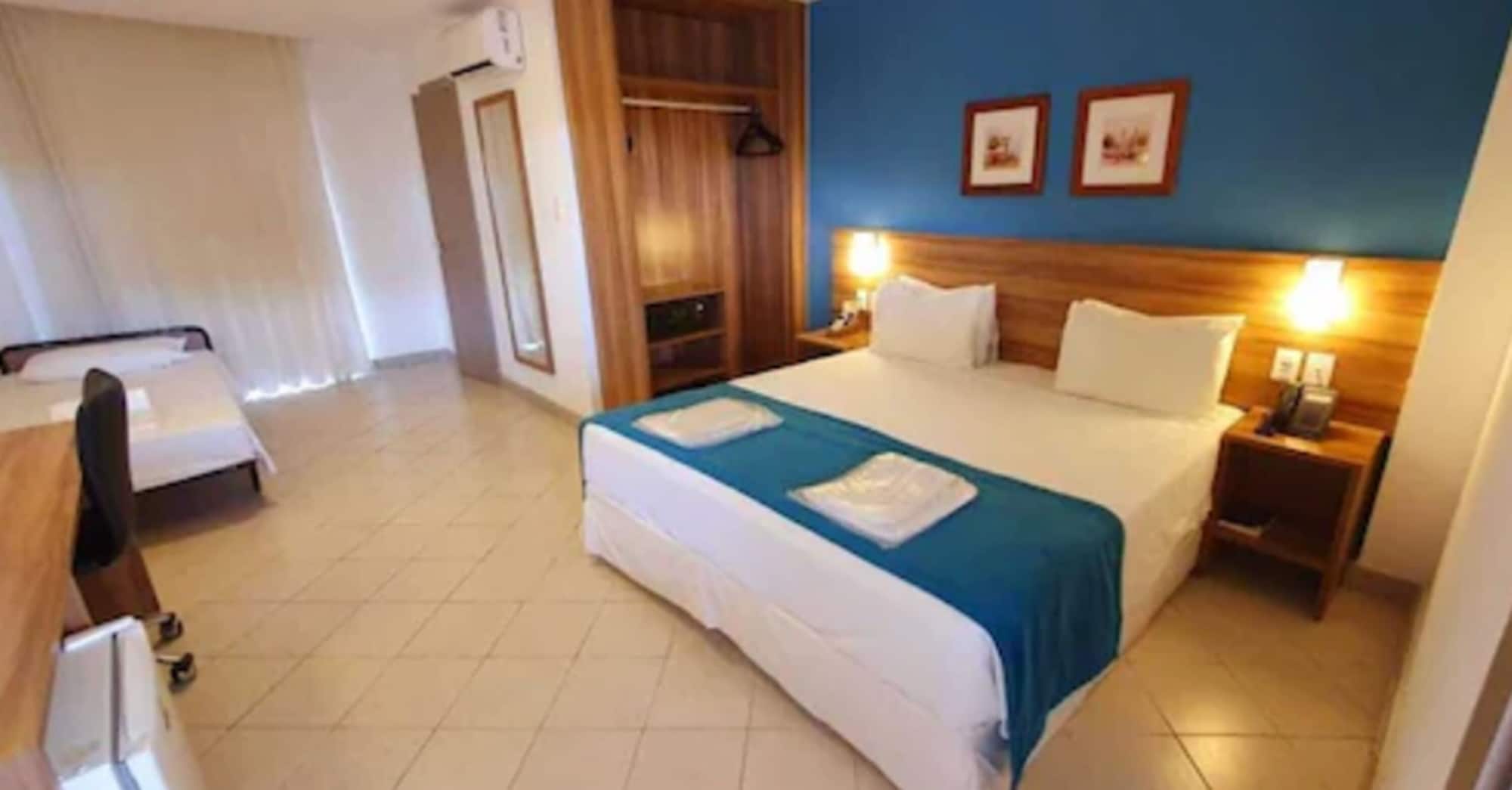 DELUXE, DOUBLE BED
