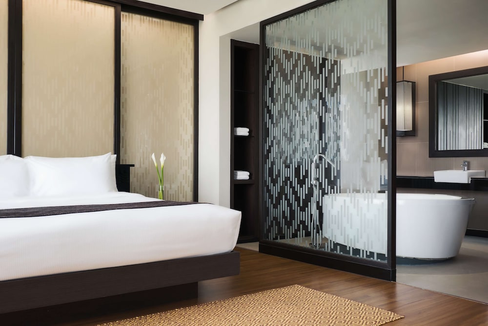 AVANI Khon Kaen Hotel and Convention Centre 26/69