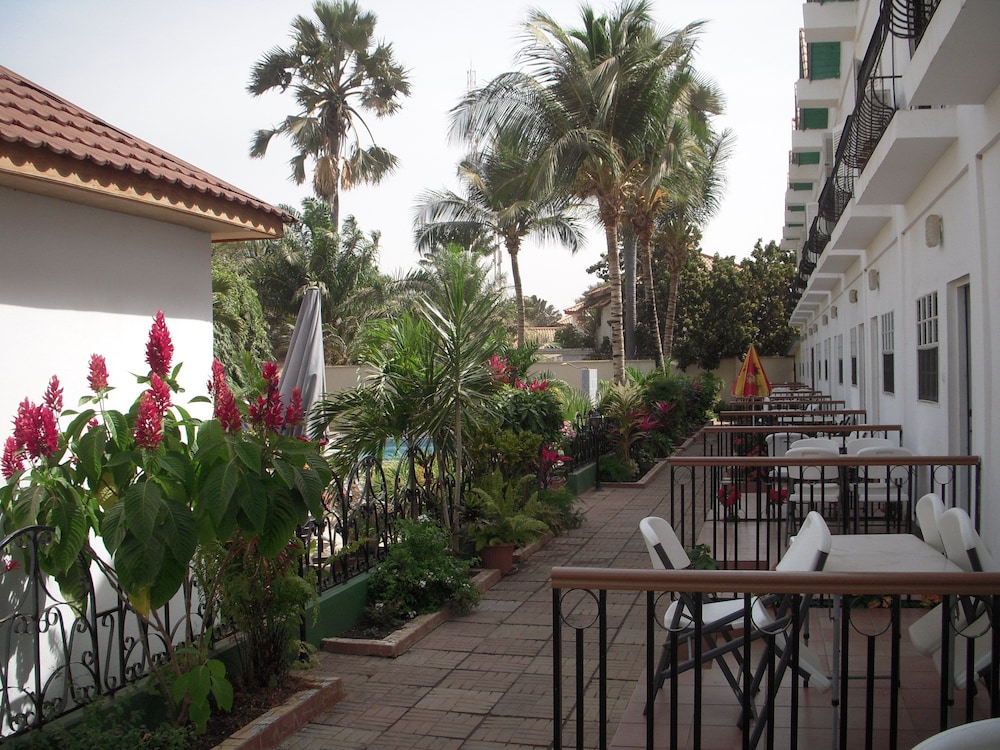 Riyan Apartments 36/42