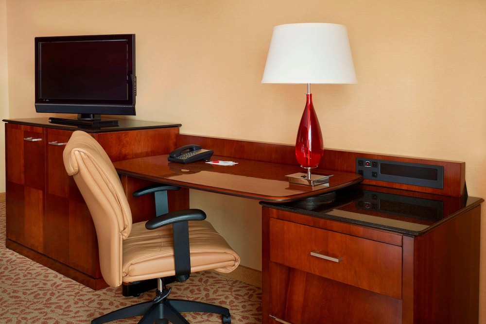 Halifax Marriott Harbourfront Hotel 41/44
