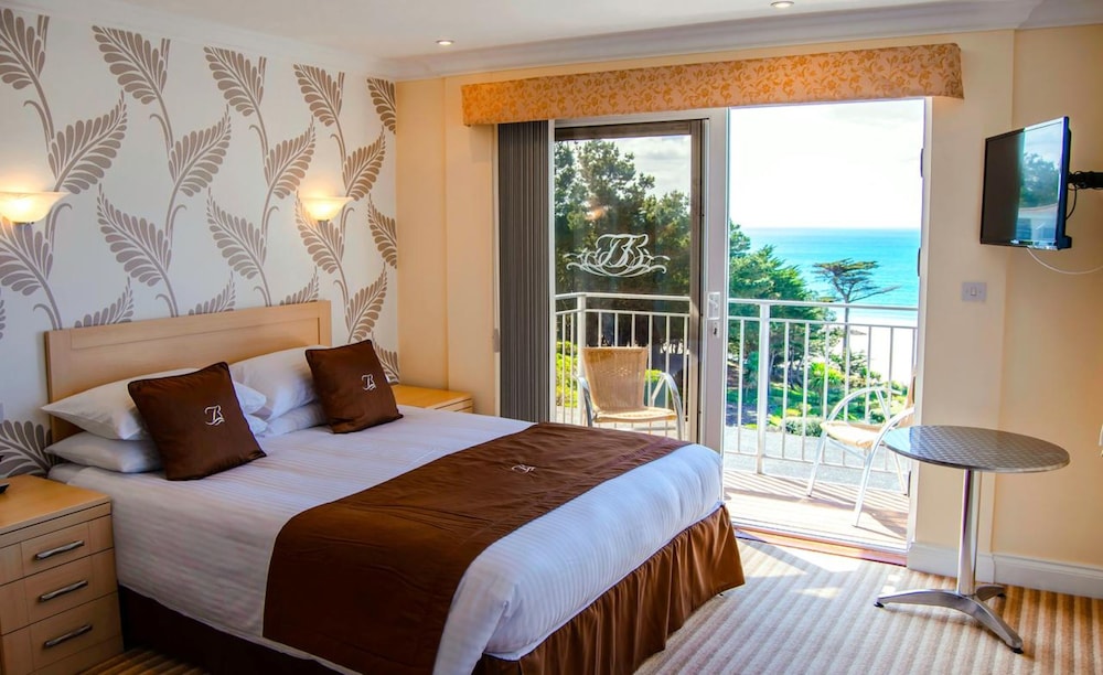 Biarritz Hotel 10/50