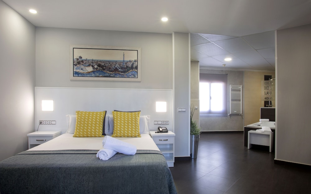 Hostal Sans 22/50