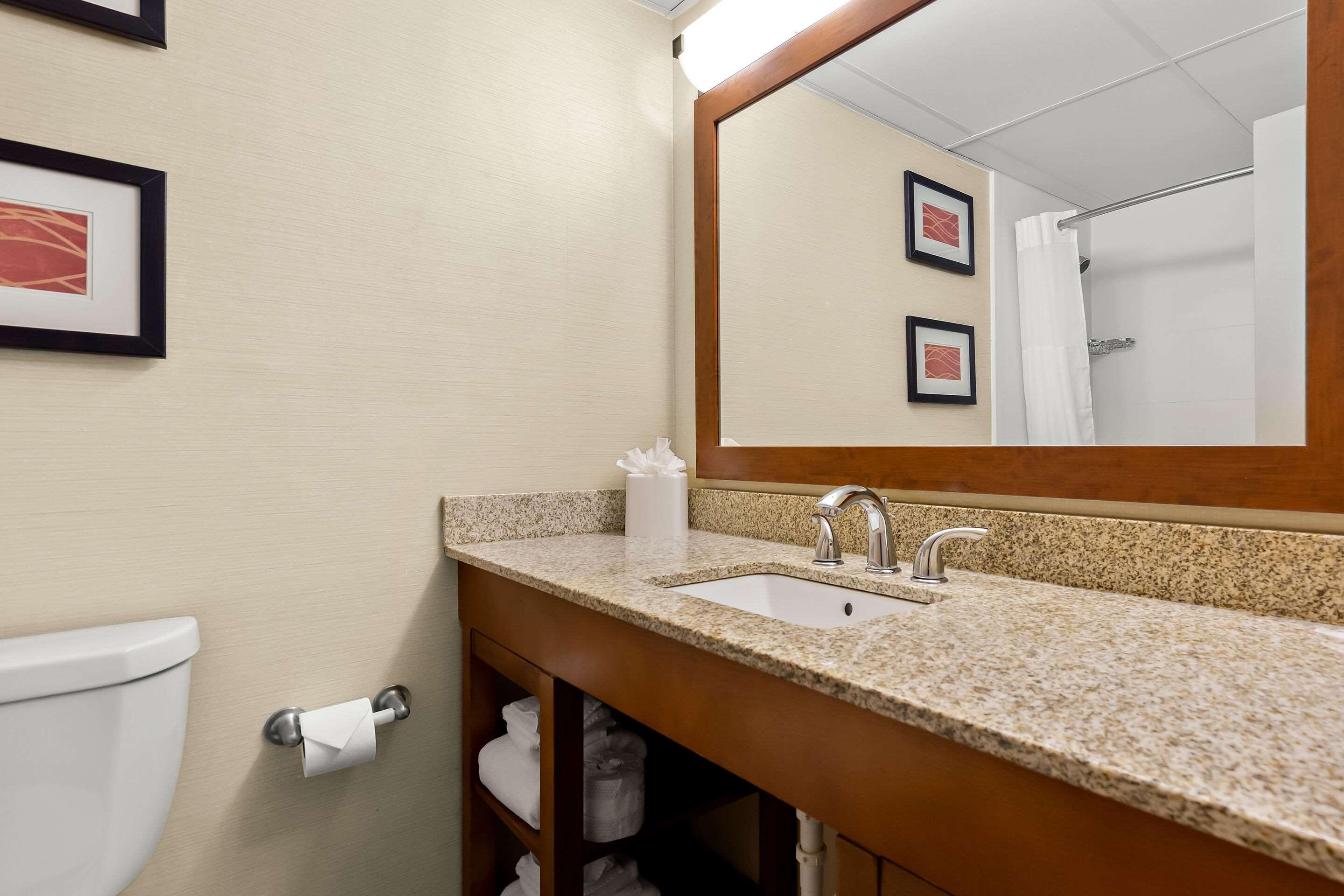 غرفة بسريرين كوين، Comfort Inn St. Louis - Westport Event Center 6/6