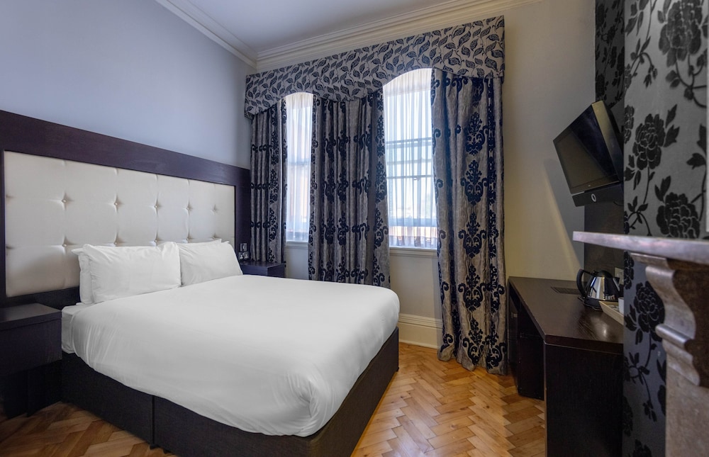 STANDARD, DOUBLE BED