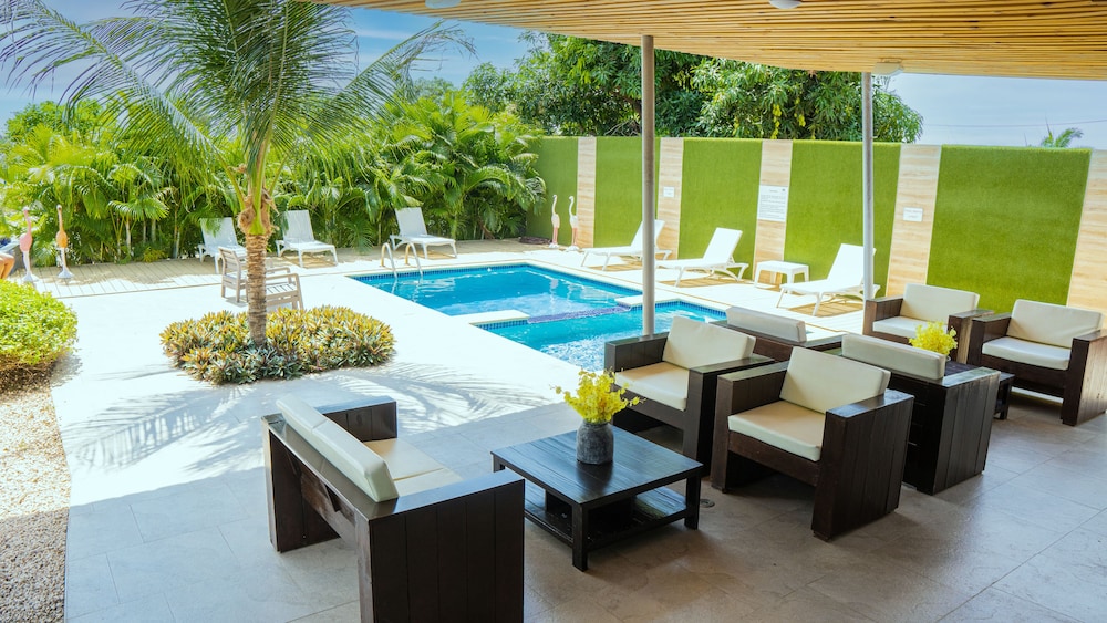 Lilu Apartments Curacao 11/30