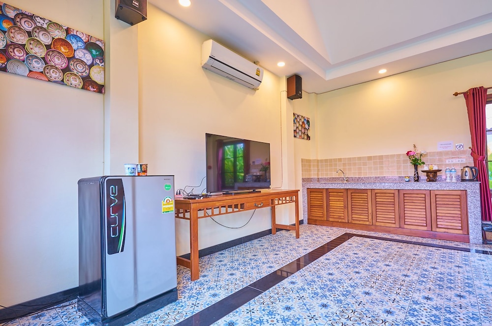 Huean Kham Hom Resort 8/72